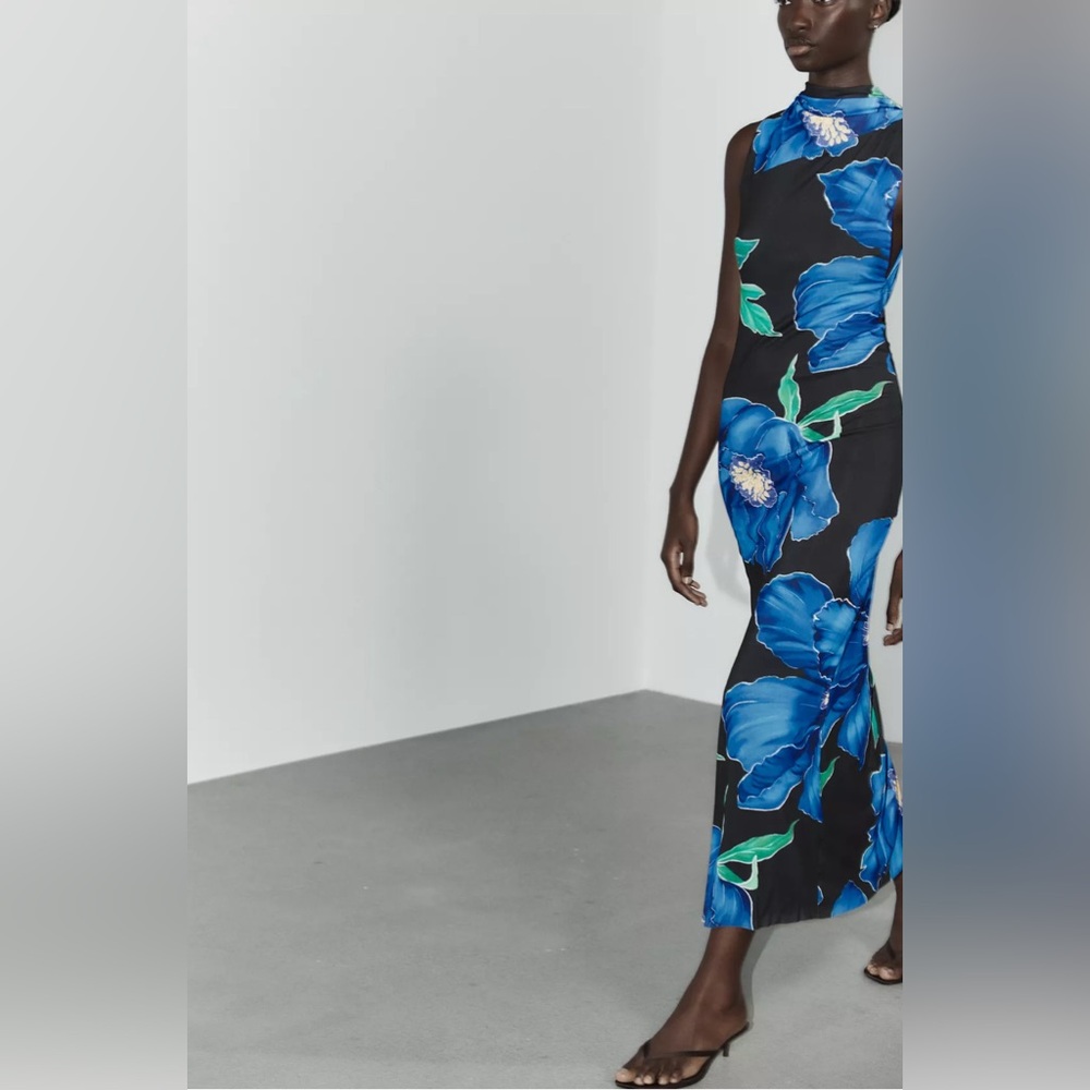 Zara BLUE FLORAL FLOWY PRINT HALTER NECK DRESS  - NWT! - Picture 2 of 16